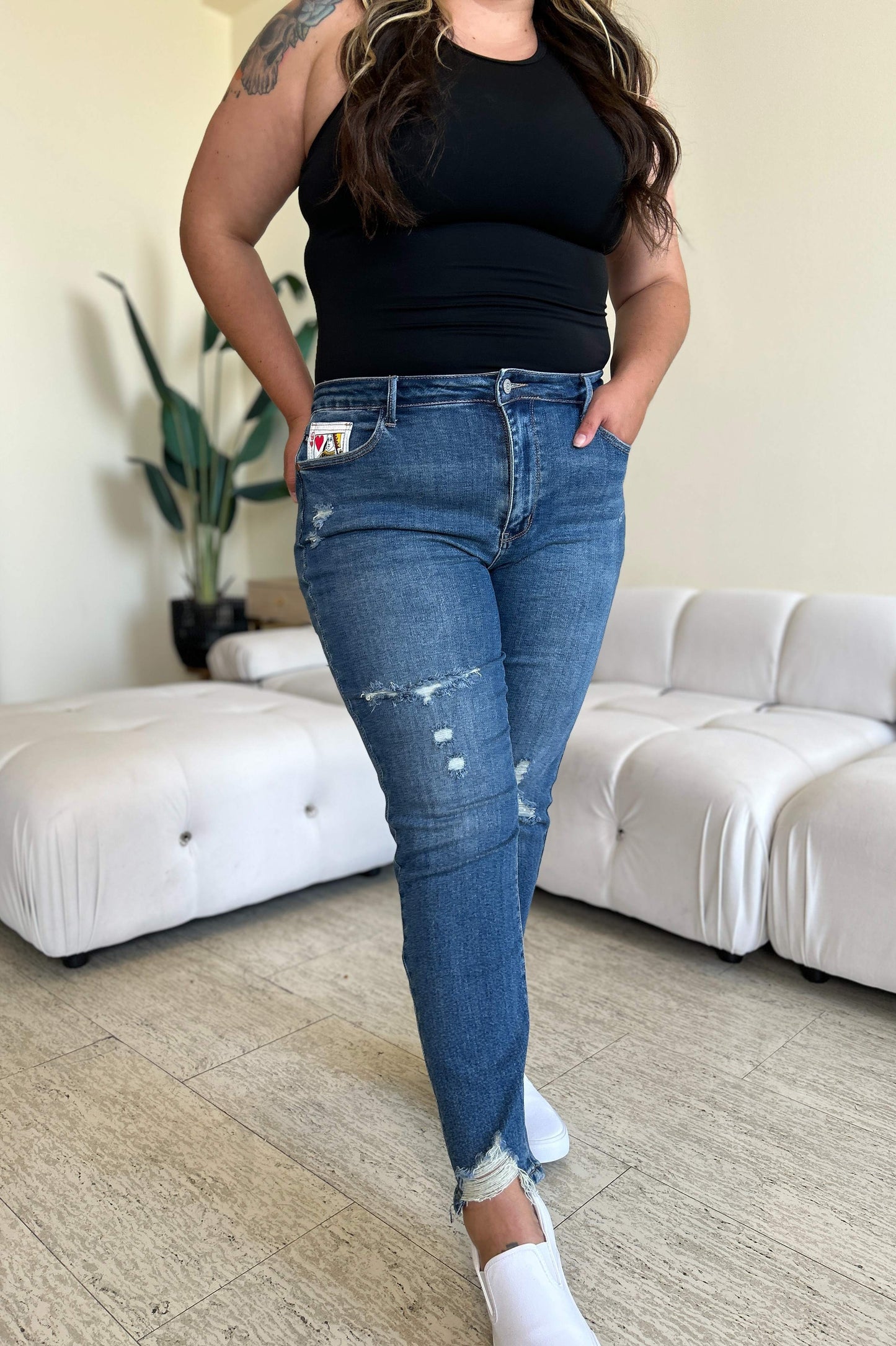 Boyfriend Fit Queen Of Hearts Coin Pocket Jeans