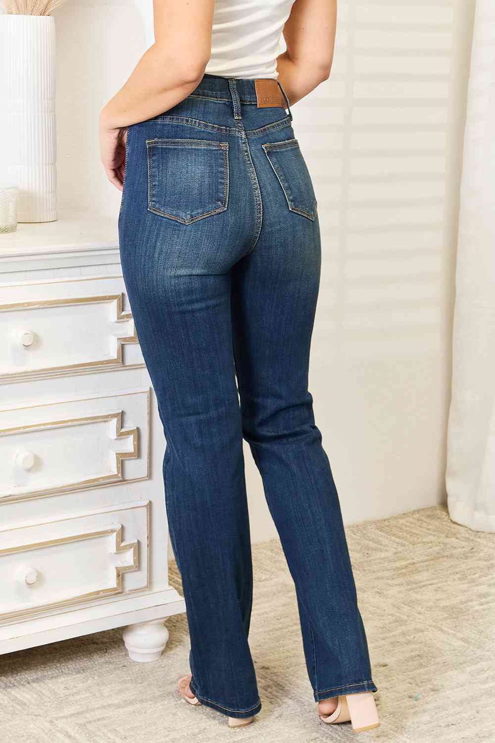 Judy Blue Elastic Waistband Straight Jeans