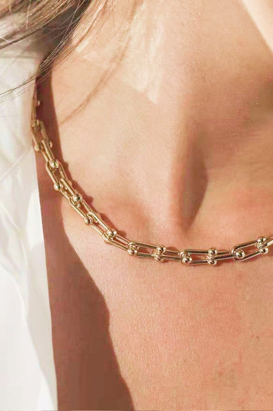 Chain Link U-Shape Necklace - Quelle's BoutiQue