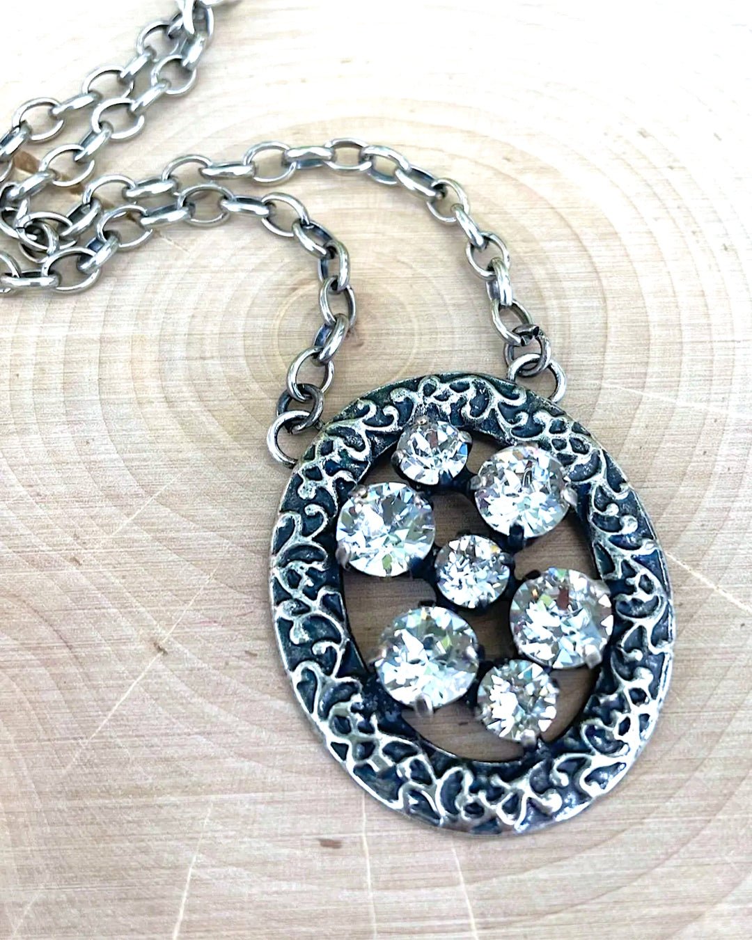 Oval Round Crystal Cluster Pendant - Quelle's BoutiQue