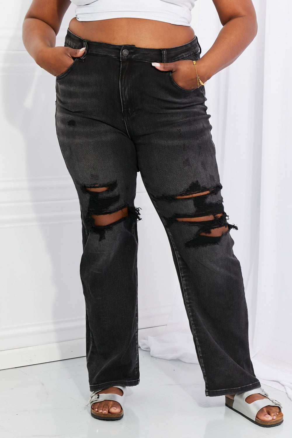 Black Distressed Loose Fit Jeans - Quelle's BoutiQue