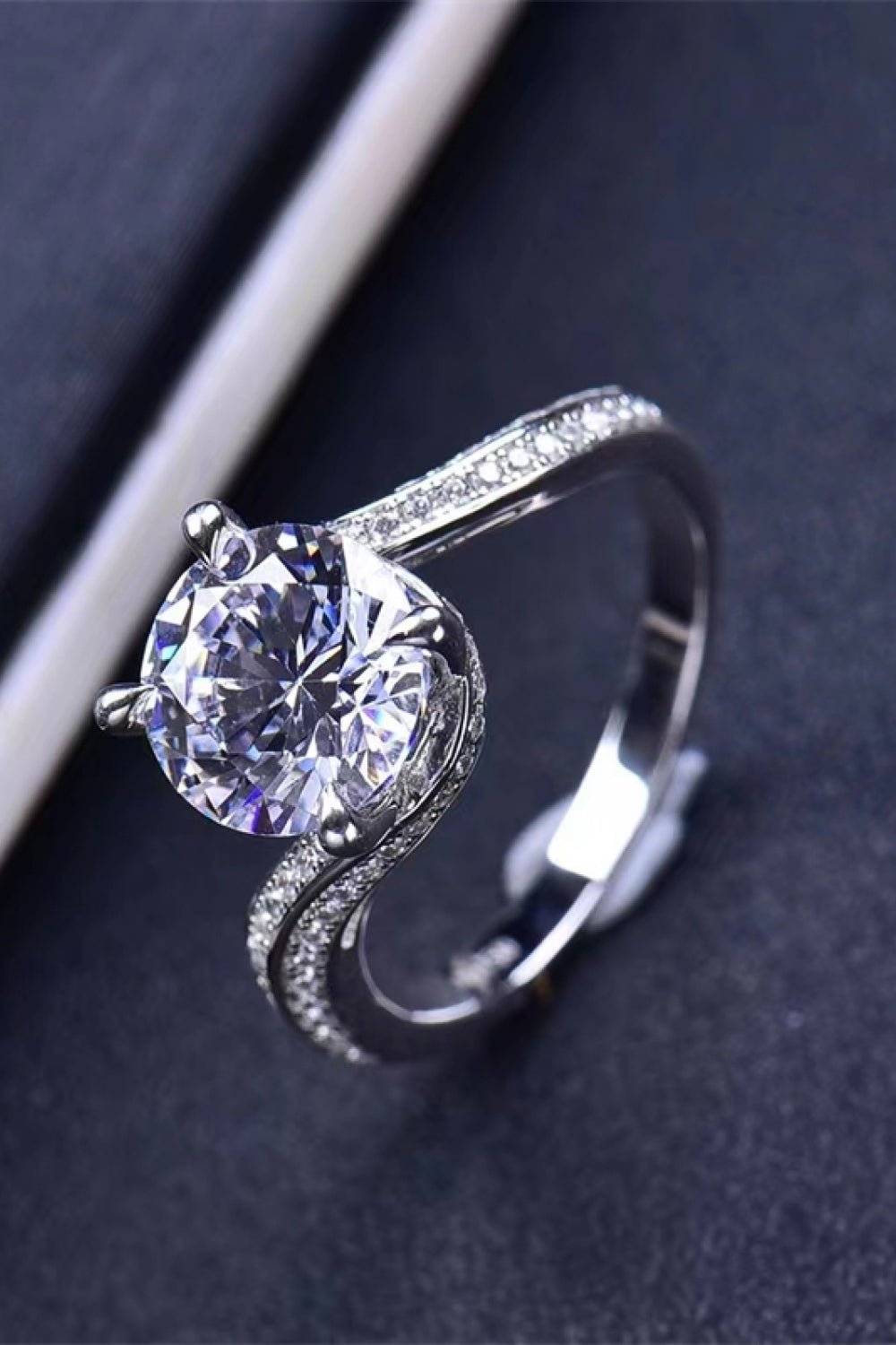 Sterling Silver Moissanite Ring - Quelle's BoutiQue